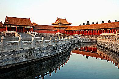 《宝可梦：朱紫》日本销量系列登顶 打破28年红绿记录